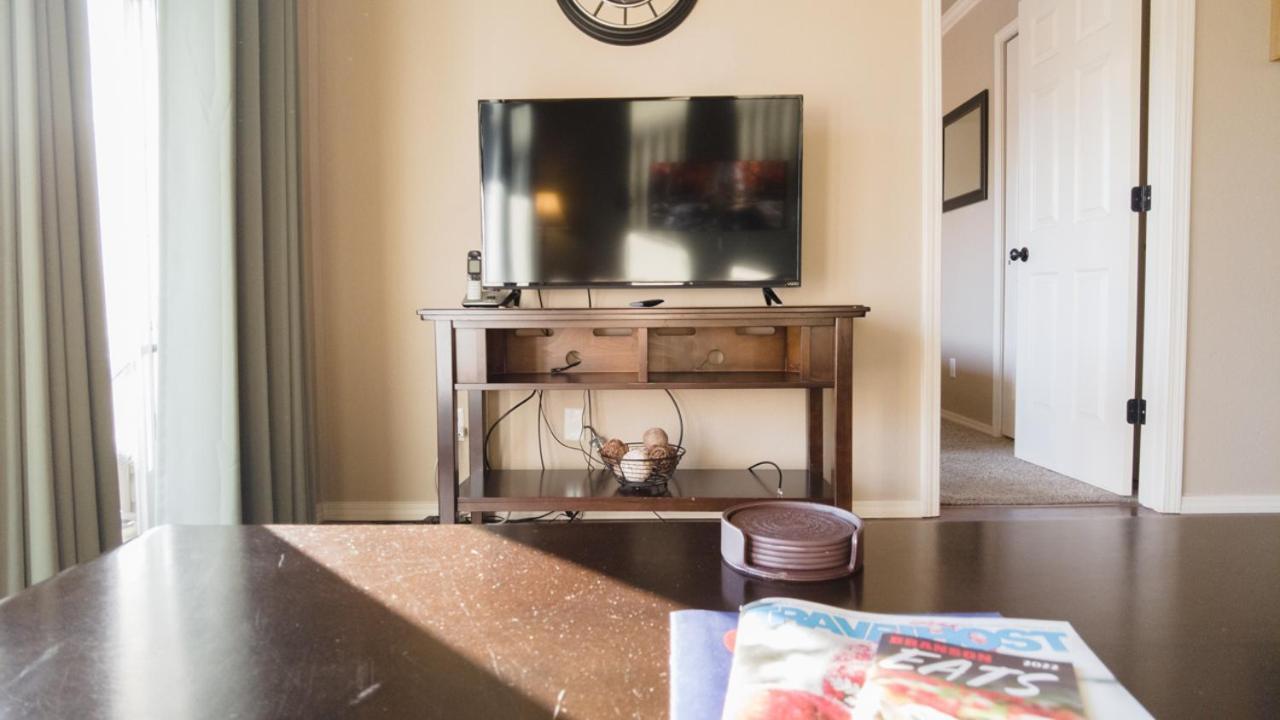 2Br Walk-In - Central Location - Free Tickets Included - Fc41-17 布蘭森 外观 照片